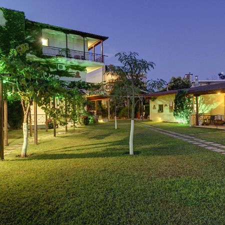 Lotos Apartments Ставрос Екстериор снимка