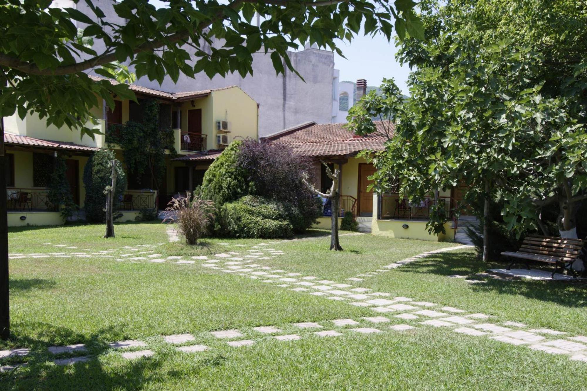Lotos Apartments Ставрос Екстериор снимка